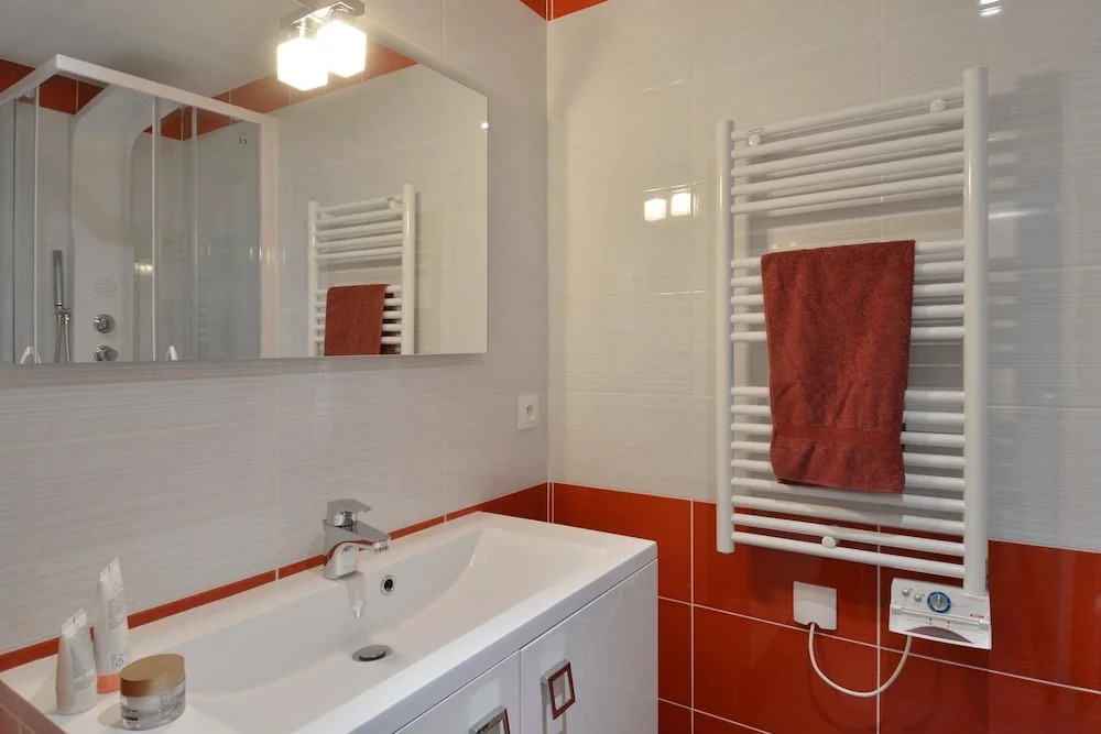 Residence Saintjacques Five-room Apartment for 11 People, in the Resort Center S513