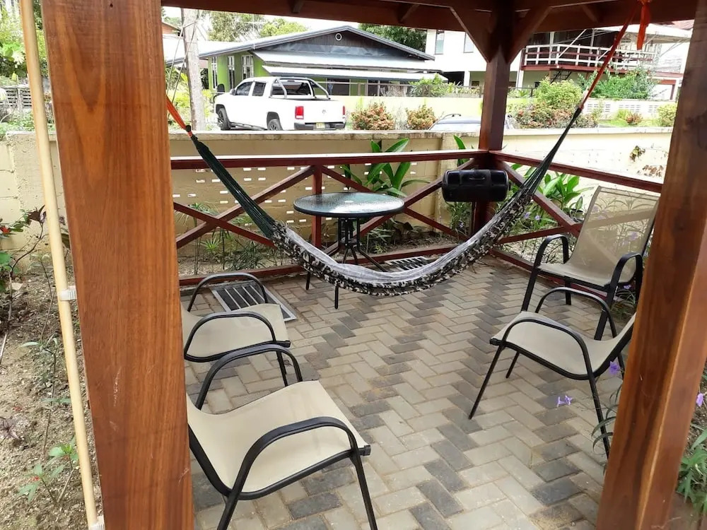 Max Garden and Pool