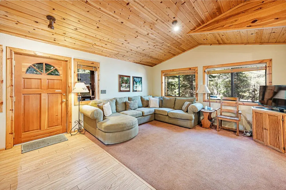 Four Bears Lodge by Tahoe Mountain Properties