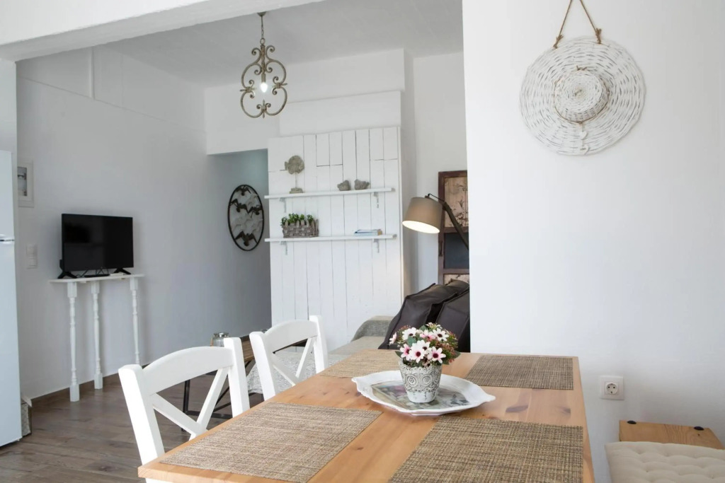 EvaEle Luxury Apartments