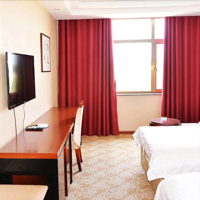 Lingyun Holiday Hotel Weichang