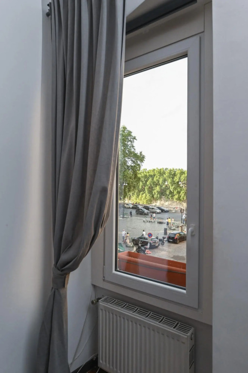 Gorgeous Trastevere Loft On The River