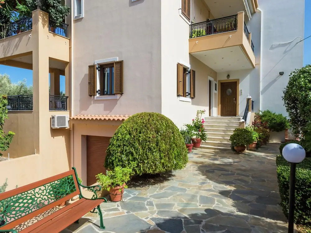 Spacious Apartment in Prines near Sea