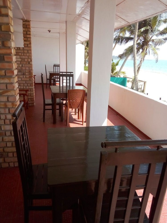 New SeaSide Inn Hikkaduwa