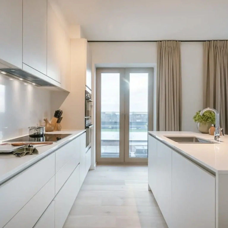 Beautiful Apartment With Terrace and Parking