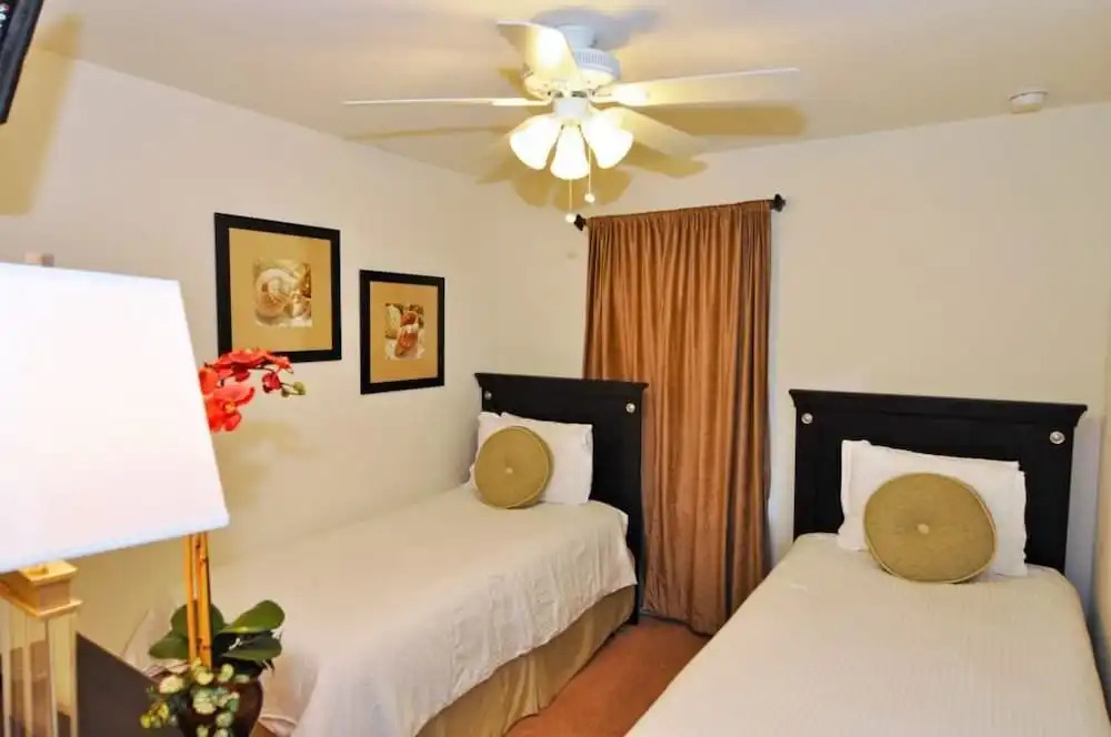 4569 Bella Vida Condo 3 Bedroom by Florida Star