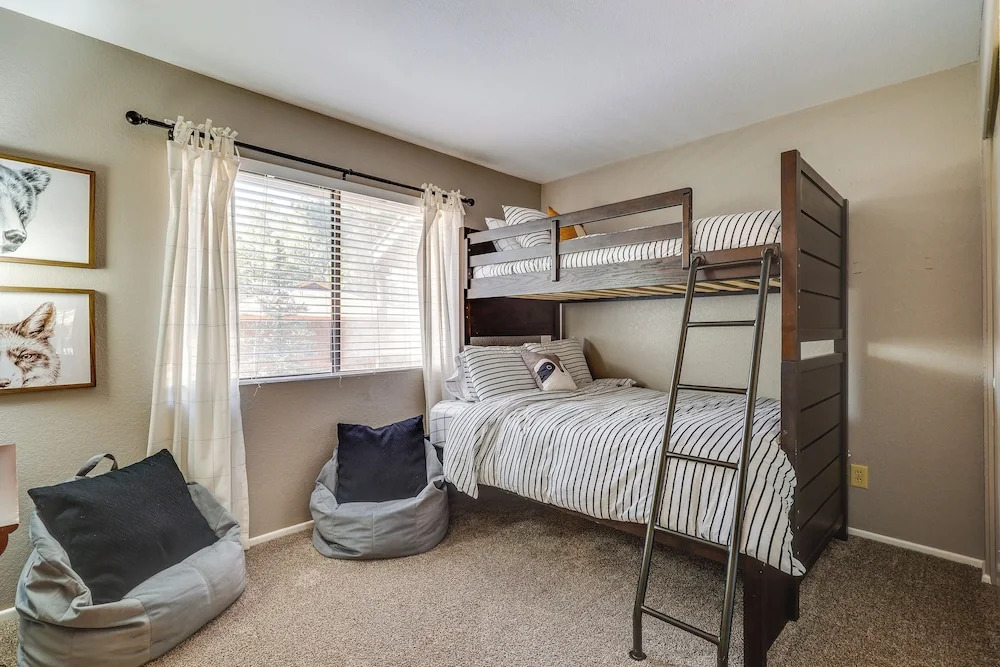 Luxe White Mountain Condo: Addt'l Rental On-site