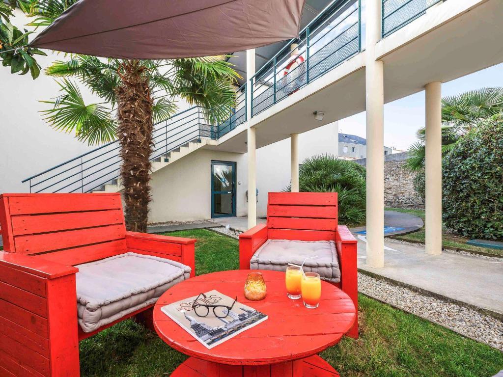 B&B HOTEL Les Sables-dOlonne Centre Gare