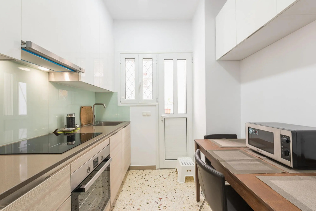 Diovounioti 25 in Athens