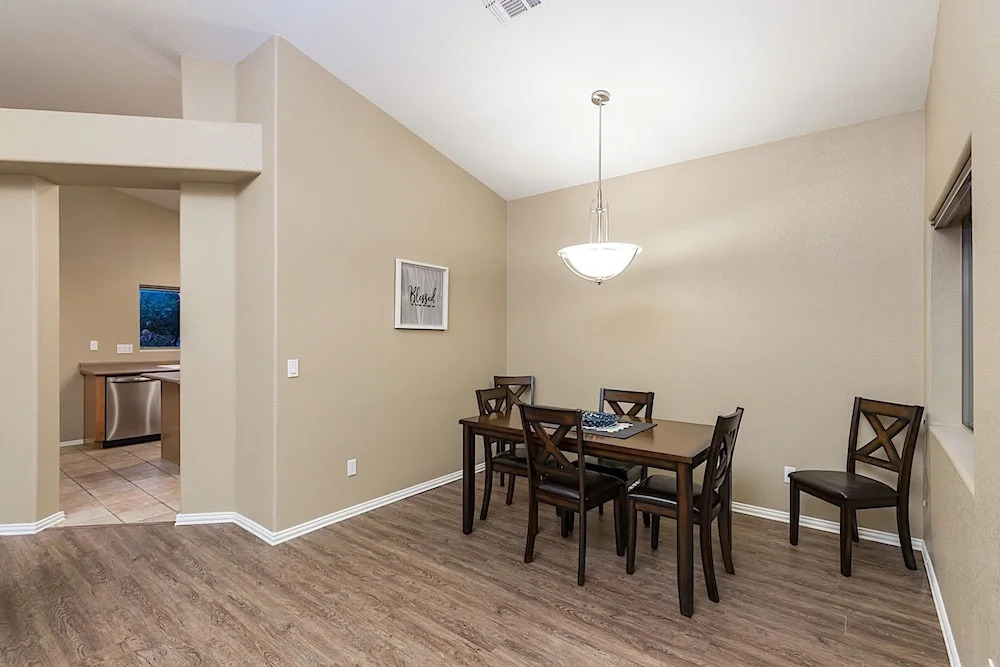 Ravenswood Retreat - 3 Br Home