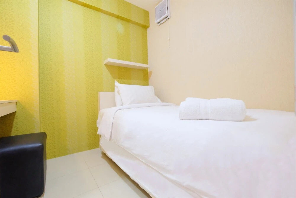 Bassura City Apartment with Direct Access to Bassura Mall