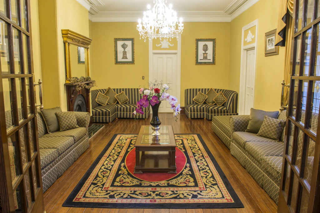 Palais Royale