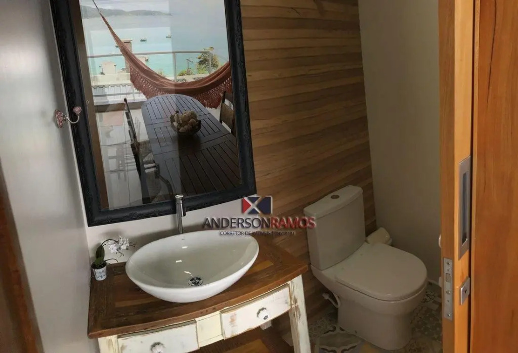 1080   Apartamento Com Vista Para O Mar Em Bombinhas