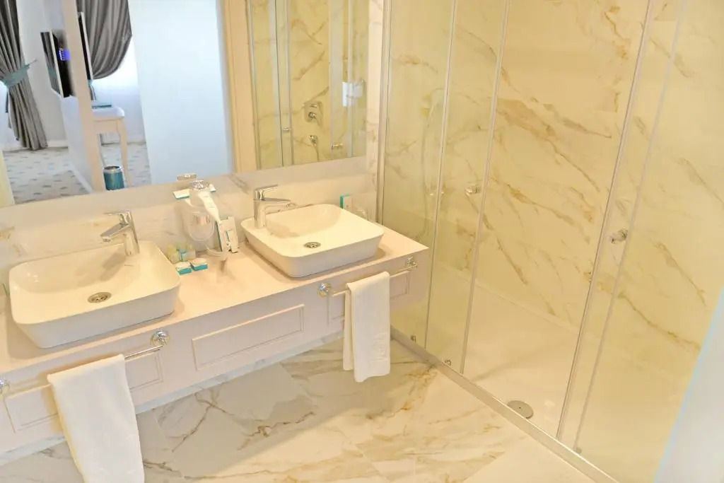 ADEMPİRA TERMAL&SPAHOTEL