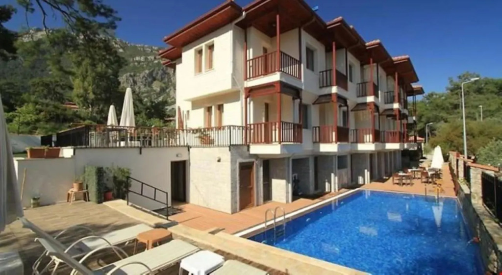 SUMMER OTEL