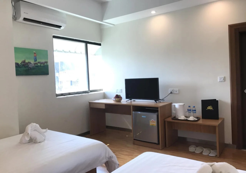 Sky Hotel 88 St