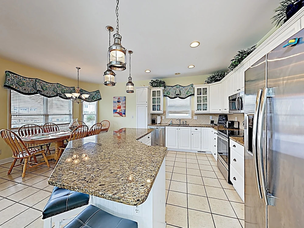 New Listing! Roomy In Private Beach Community 7 Bedroom Home