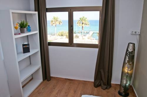 SEVEN Hostal