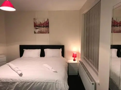 Victoria Parade Apartment