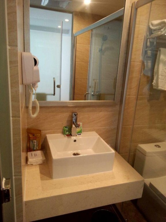 Zhuhai Luomansi Hotel