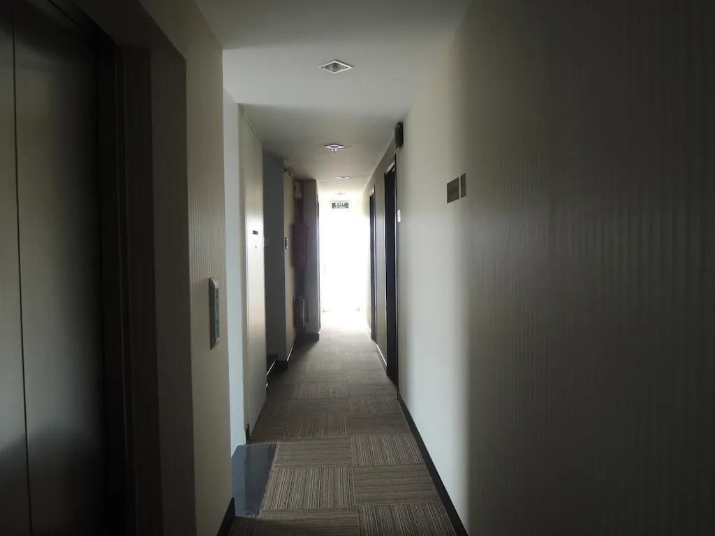 Iris Hotel