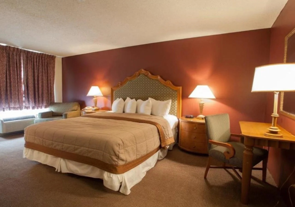 Aviation Inn