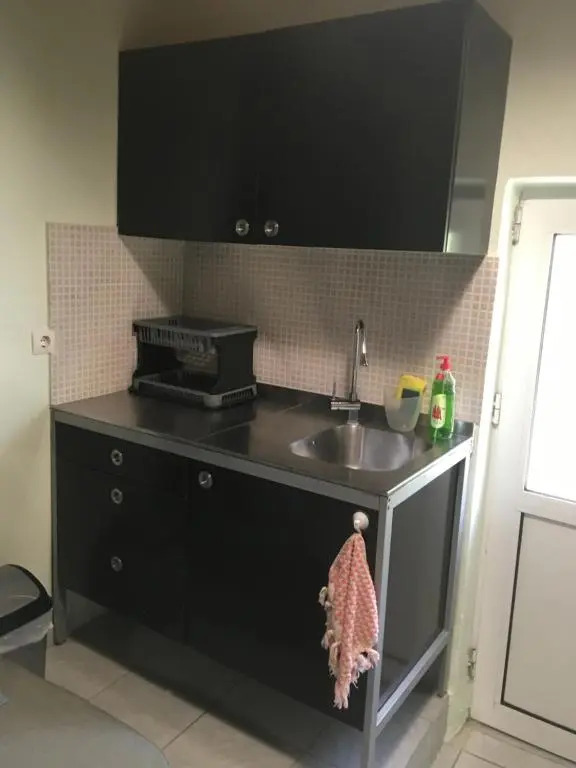 Leonidas apartments 1