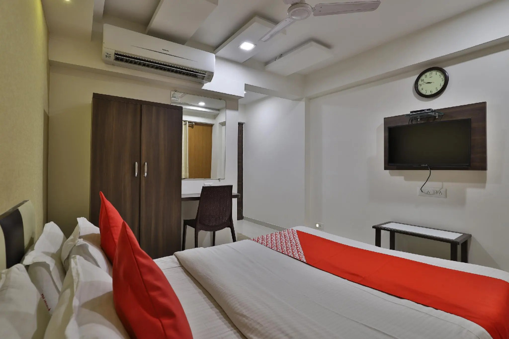 OYO 40026 Hotel Acropole