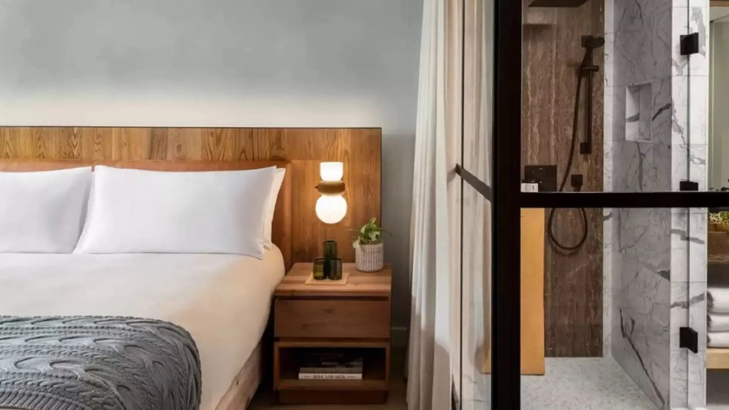 1 Hotel Toronto