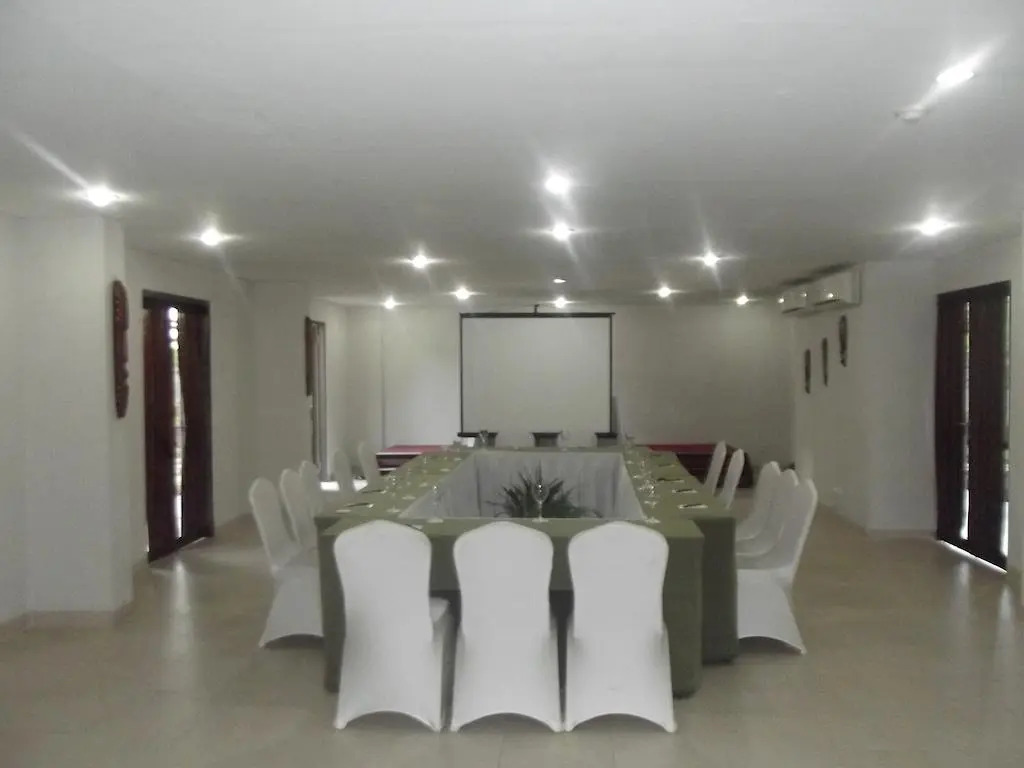 Luwansa Beach Hotel