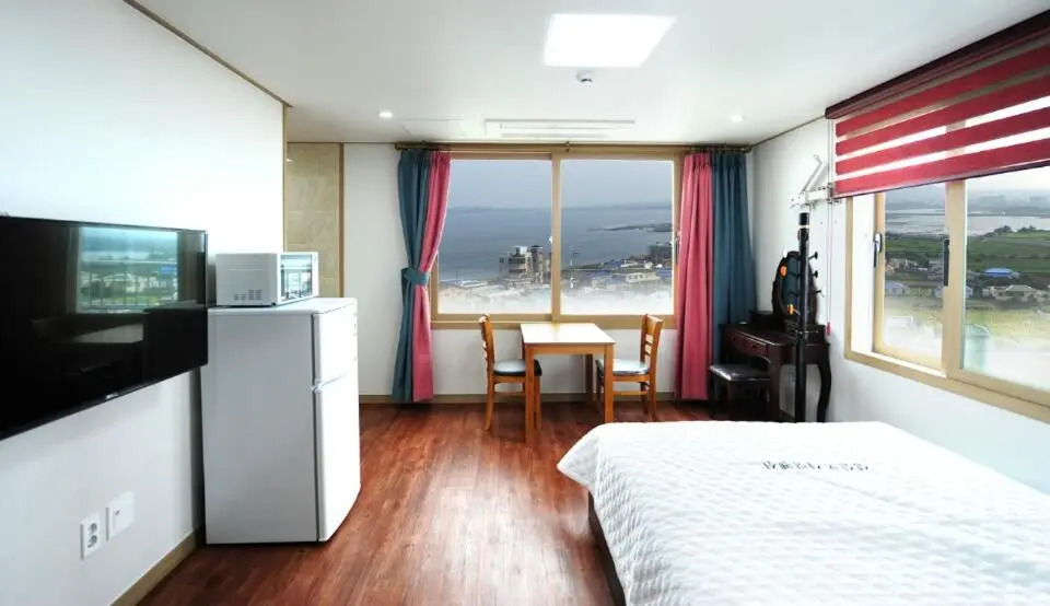 Seongsanpo love Pension