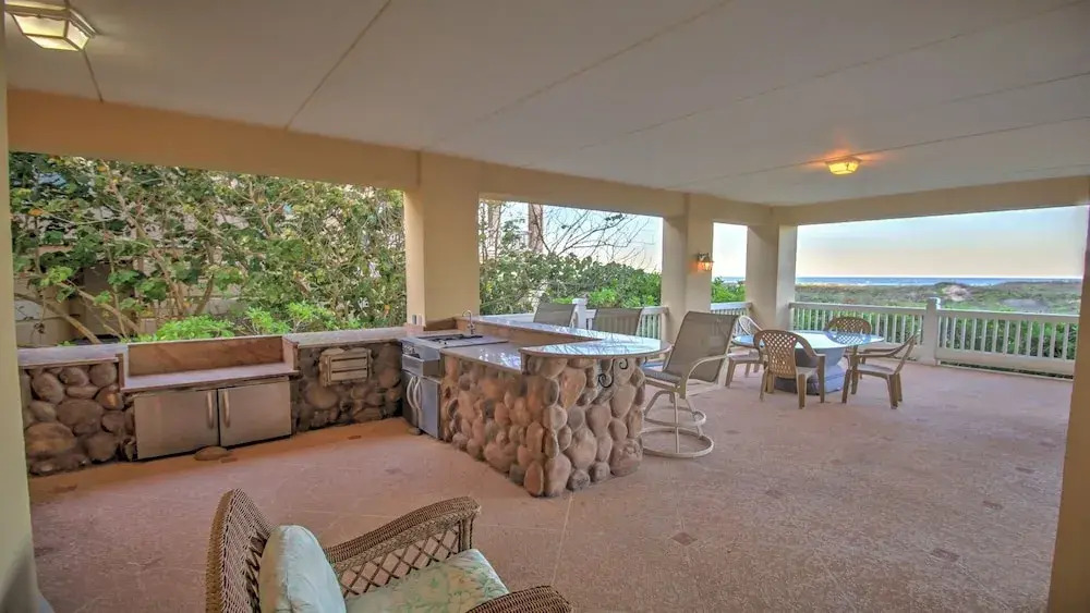 Manu Kai - Beachfront House With Private Pool And Hot Tub 6 Bedroom Home by RedAwning
