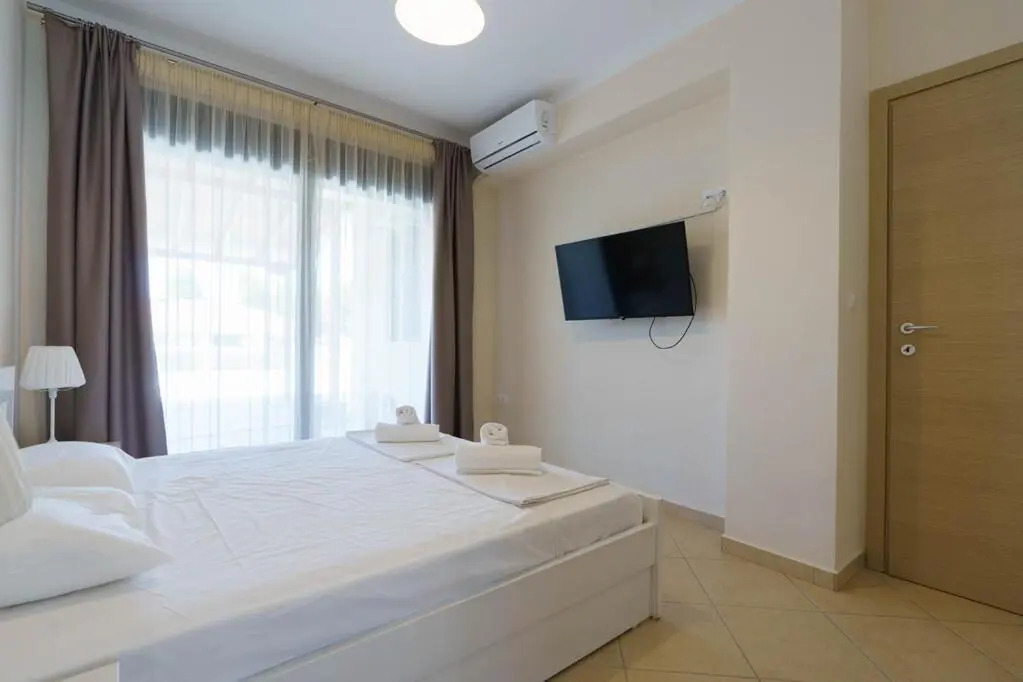 Maisonette Allegro