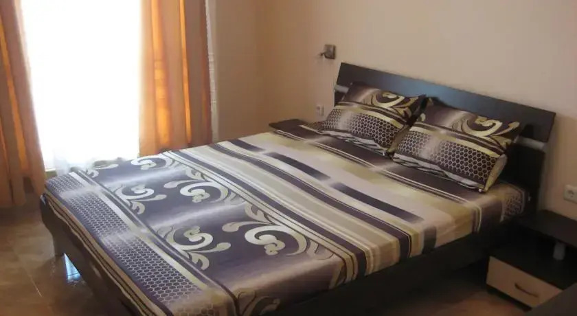 Tashevi Apartments