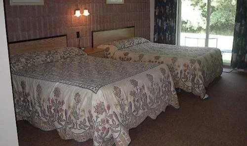 Top Notch Restaurant & Motel
