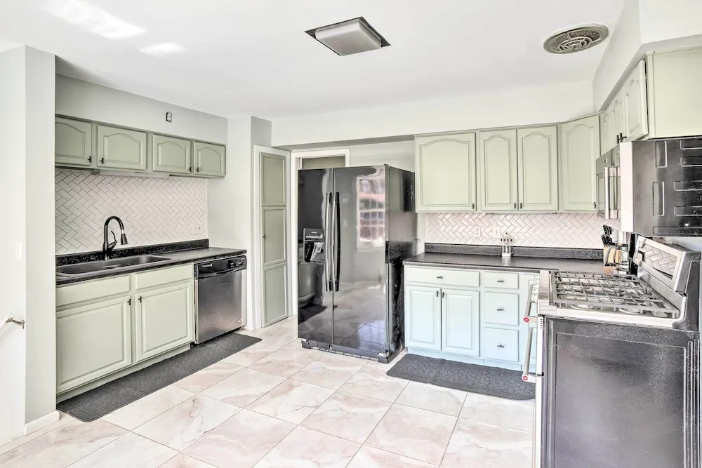 Spacious Getaway w/ Heated Private Pool!