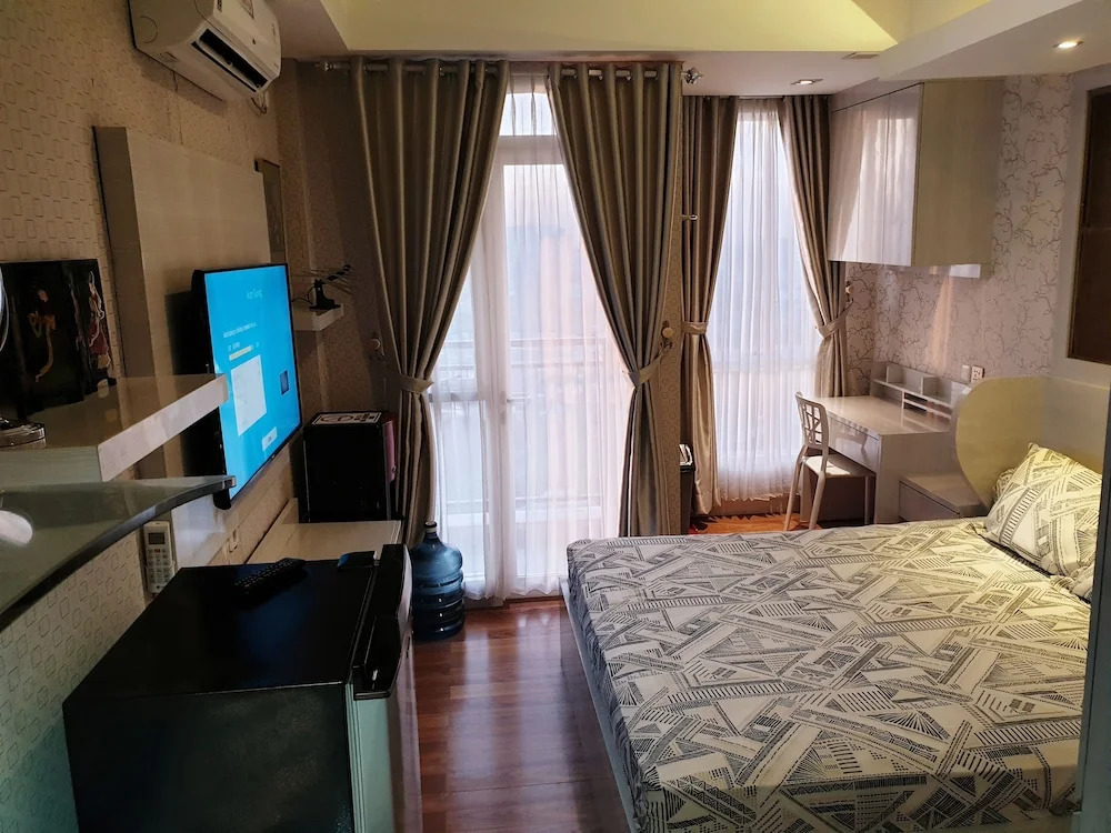 Clean & Compact Room at Elpis sun rise view