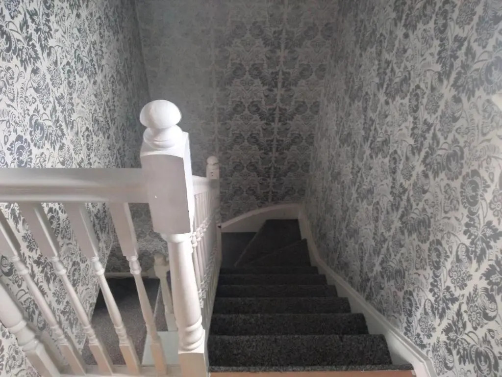 2 Bed House - Sleeps 4 - Pets - Garden - Parking