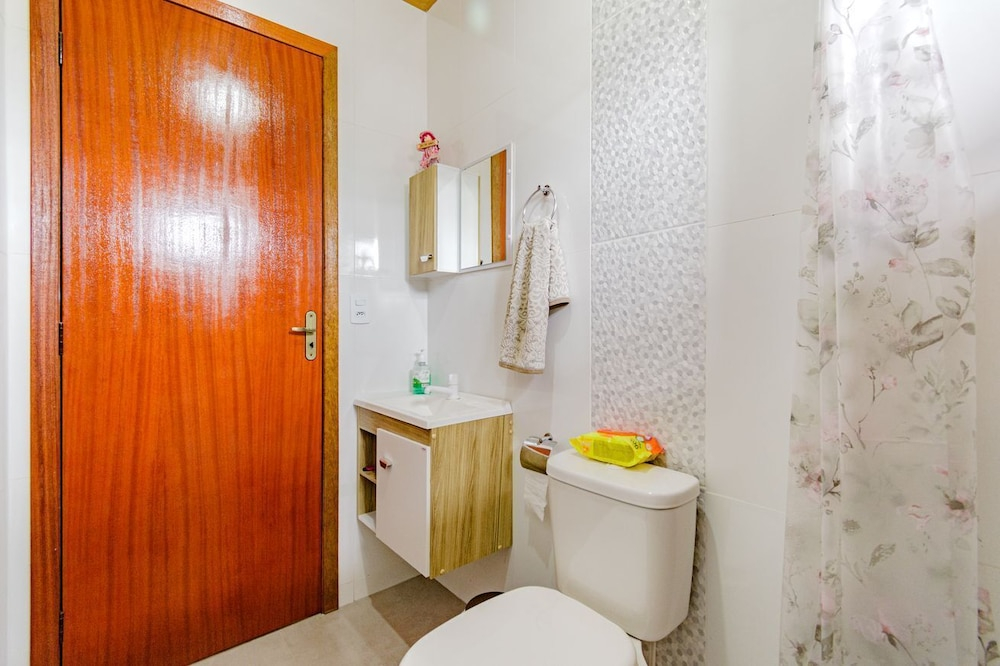 Casa p 5 Pessoas Perto das Praias e Beto Carrero