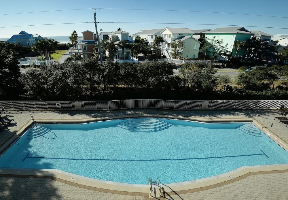 Summerwind With Ocean Views, Beach & Pool 3 Bedroom Condo