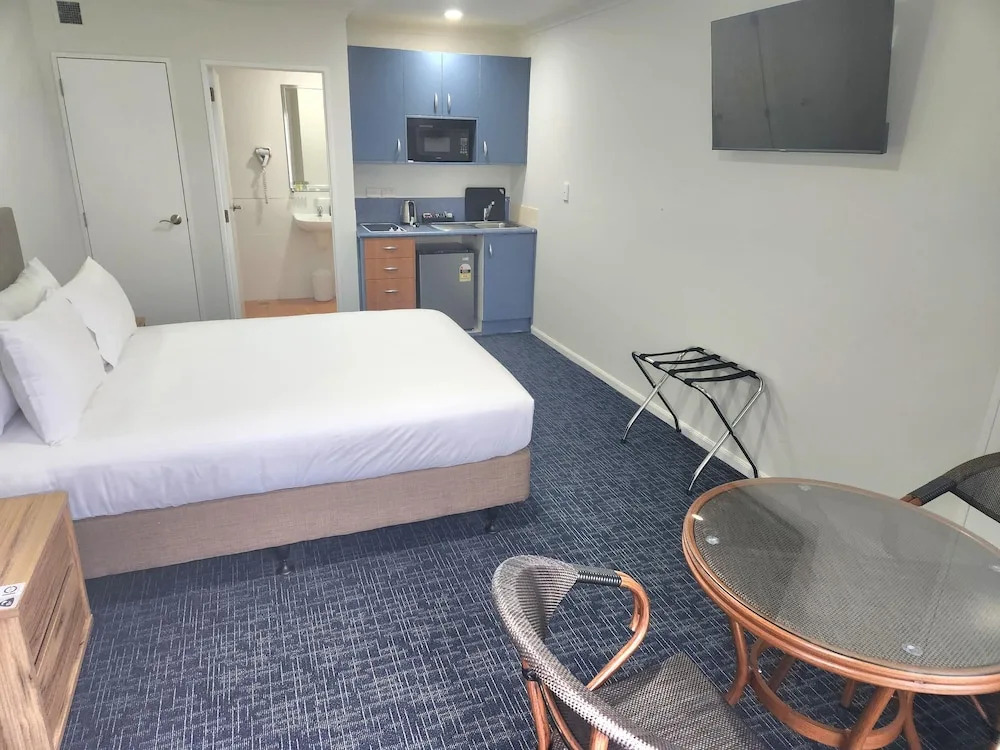 Botany Palms Motel