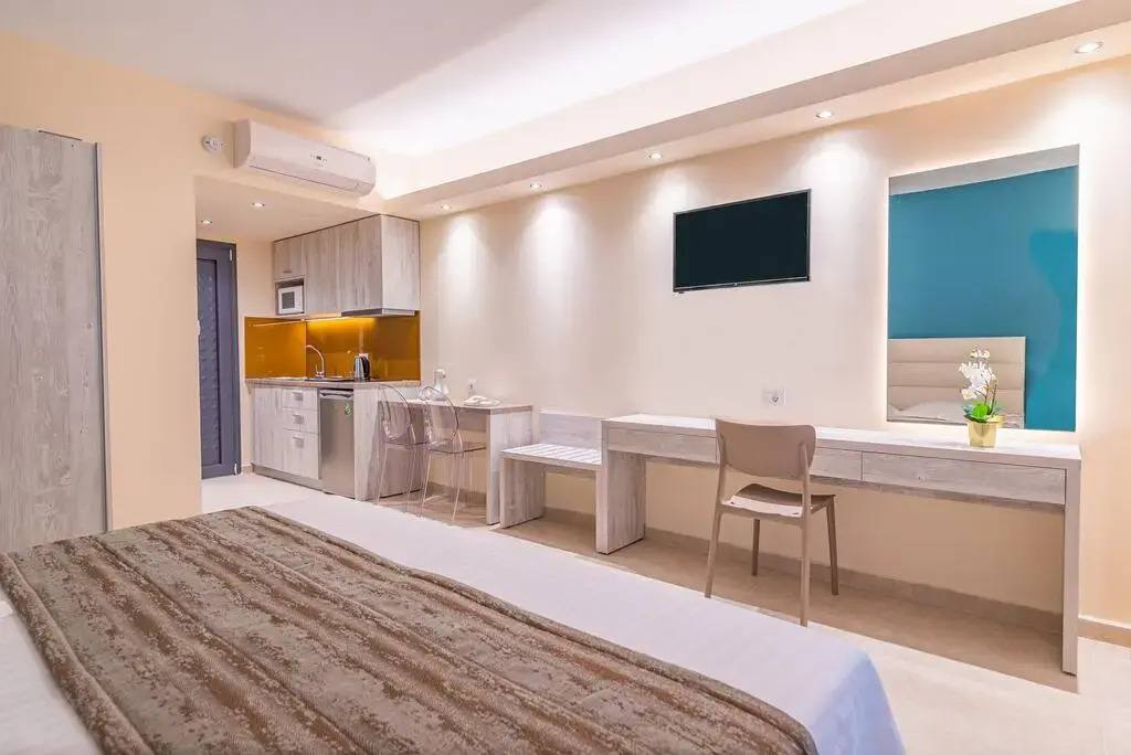 CHRISTA APARTMENTS