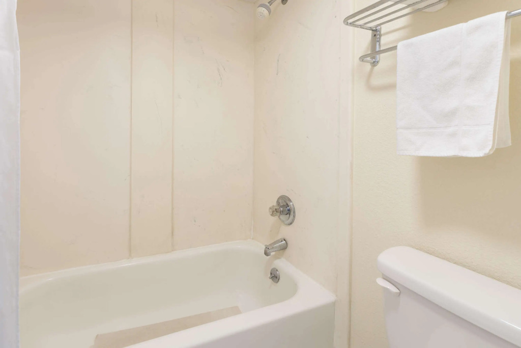 Days Inn by Wyndham Orangeburg South