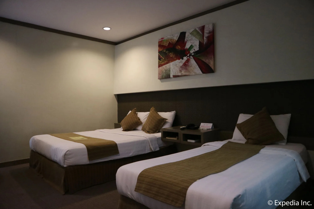 Magallanes Square Hotel Inc