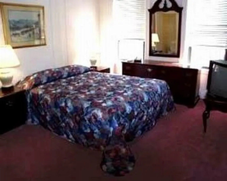 Amsterdam Inn