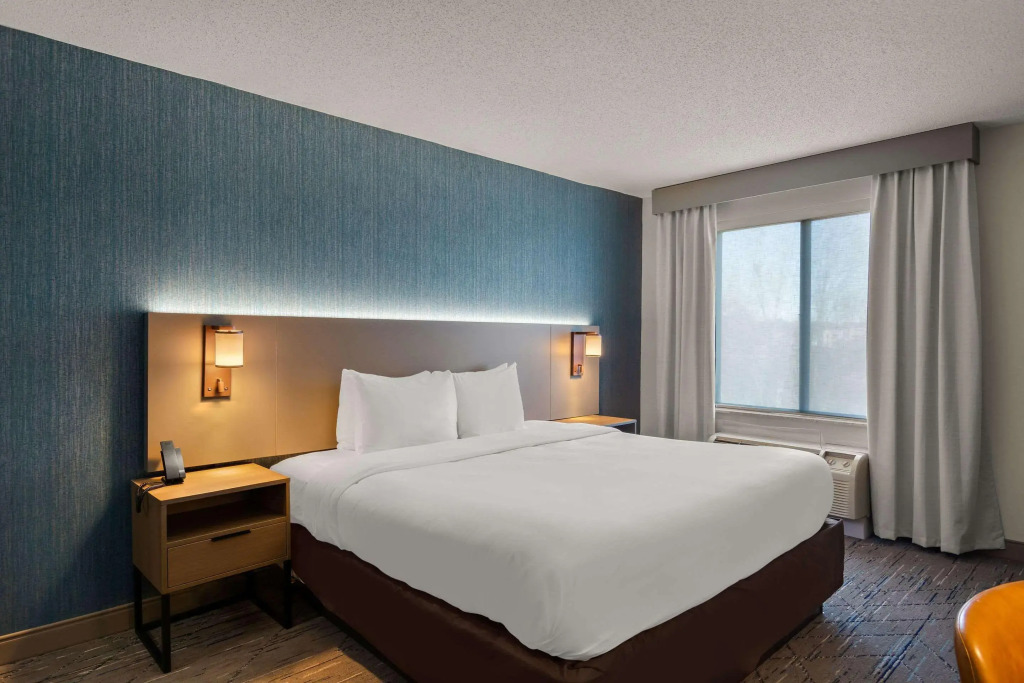 Comfort Inn & Suites Ashland - Richmond North