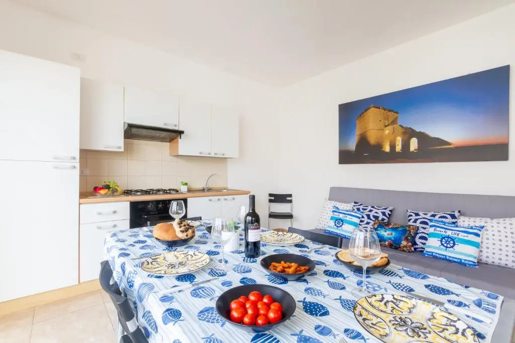 Luxury Holiday Home With Swimming Pool in Torre Lapillo