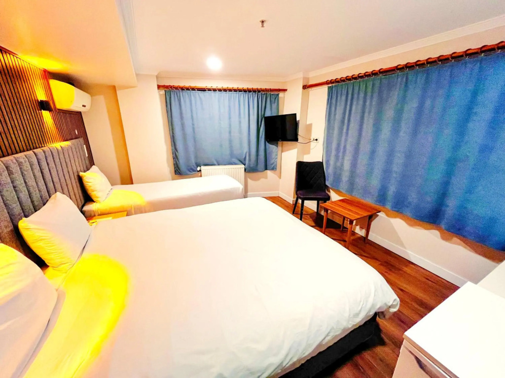 Naila Hotel