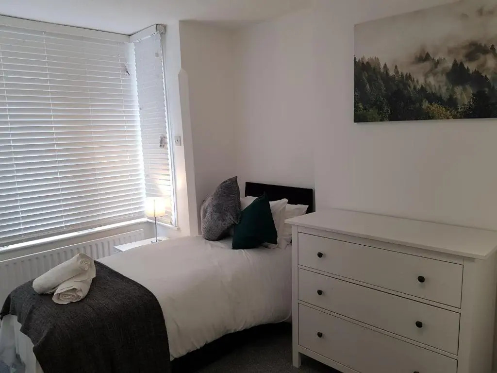 Chiltern Apartment