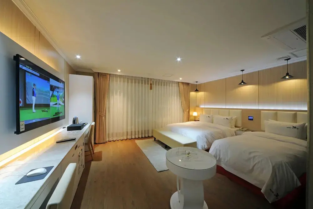 Biz Hotel